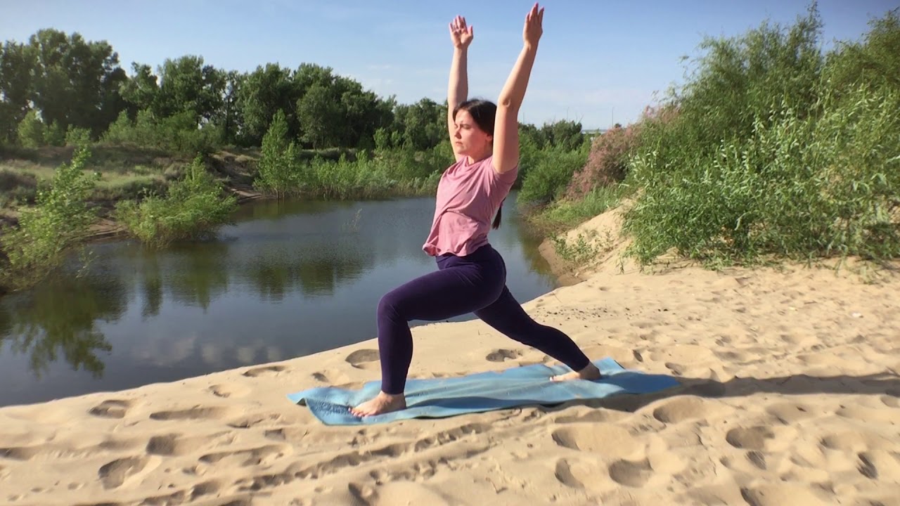 Yoga in city - YouTube