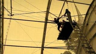 Split catch- flying trapeze