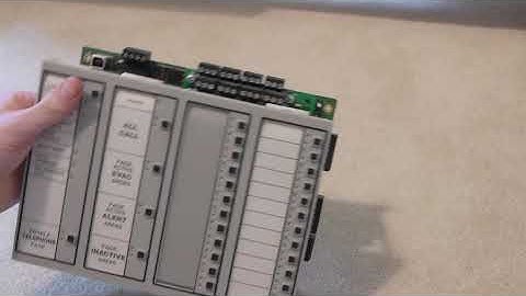 Notifier DVC Unboxing (Voice evac for the 3030). Another damaged box