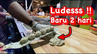 PENJUAL PENTOL YG GA NYANGKA LARIS MANIS, BAYAR PAKE KEJUJURAN !