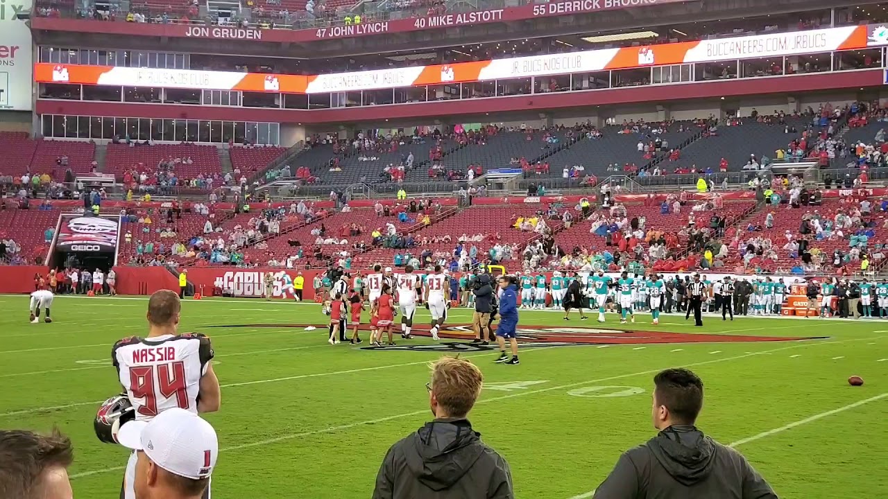 Zoey coin toss at Bucs vs Miami preseason game