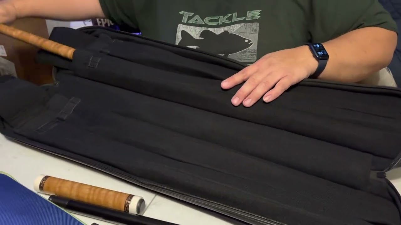 LUCASI Tournament Pro 4x8 Pool Cue Case