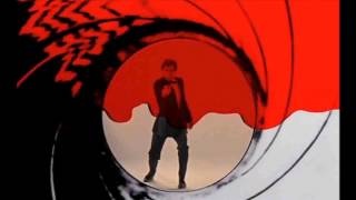 James Bond - Dalton Gunbarrel Remix
An alternative Timothy Dalton, Zoomed in, Gunbarrel featuring The Ice Chase Theme from The Living Daylights - In HD James Bond - Dalton Gunbarrel Remix