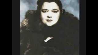 Mildred Bailey - The Moon Got In My Eyes 1937 chords