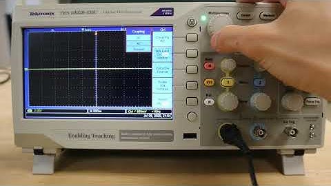 Physics 2, Experiment 1 Lab Video: Introduction to Oscilloscopes I
