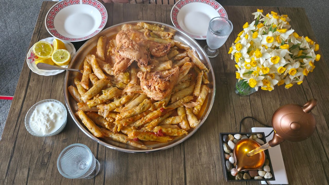 ملفوف بالدجاج بشهي😋😘 غدانا بيوم الجمعة المباركة💐وربنا يتقبل منا ومنكم الطاعات وصالح الاعمال🤲