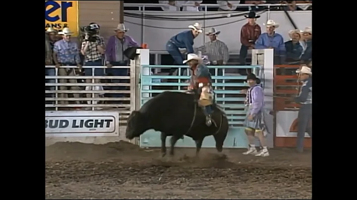 Ronnie Whitfield vs Silver Spur - 94 PBR Paso Robles (82 pts)