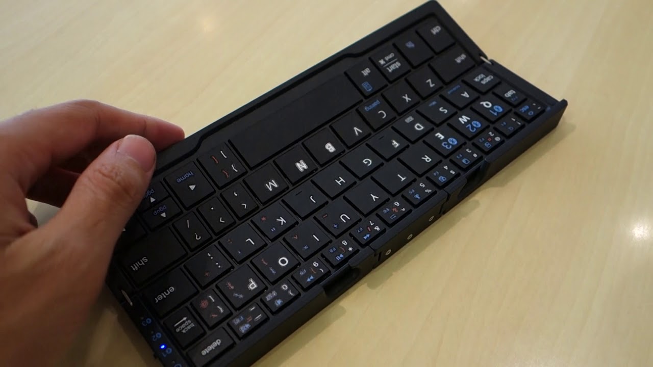 Iclever 式bluetoothキーボードic Bk11の折りたたみ スタンド機能 Youtube Iclever 式bluetoothキーボードic Bk11の折りたたみ スタンド機能 Youtube