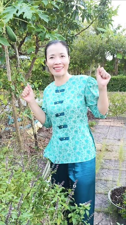 kkakaka 😄😄 That's hilarious, the way the man got tangled in the rope. #PhatMinhPMfunny