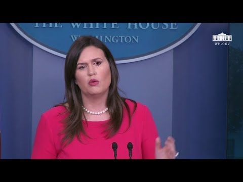 Sarah Huckabee Sanders' 1st Briefing in 41 Days, Instant Disaster
