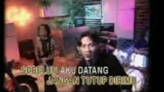 Video thumbnail of "Stinky-jangan tutup dirimu"