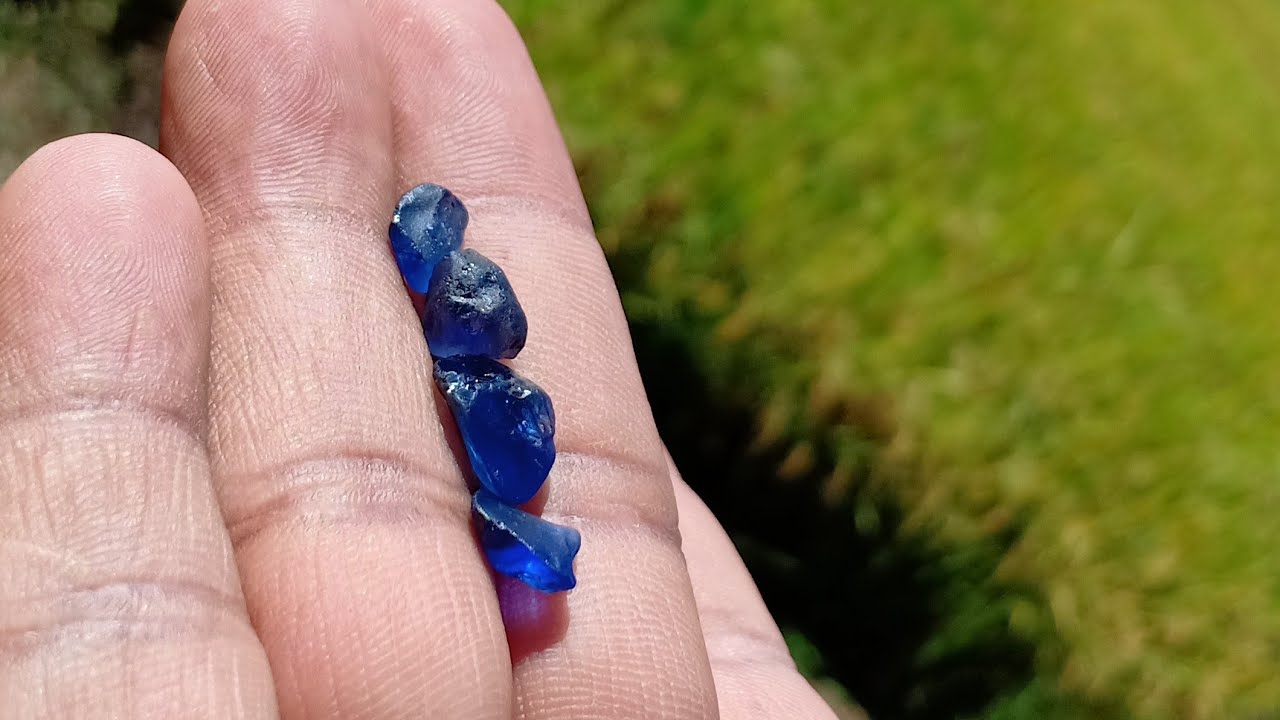 Cost of a Blue Sapphire. Why blue Sapphires are so expensive?