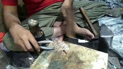 Parallel action pliers