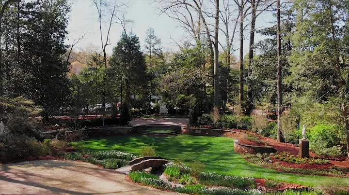 The Ruthie and Casey Bowlin Stage