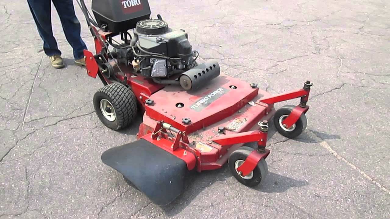 Toro 30634 Commercial Walk Behind Lawn Mower YouTube