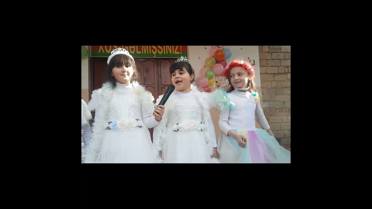 Qaraxanlı məktəbində Yeni il şənliyi