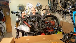 Canyon Neuron CF SLX 9.0 Ltd: Unboxing 