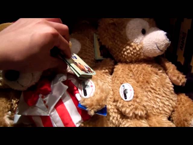 ダッフィーグッズ ディズニーランドパリ編 - YouTube