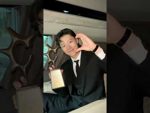 멋진 상 받게 해주셔서 감사합니다 사랑합니다🧡💙#WOODZ #우즈 #2026올해의브랜드대상 thumbnail