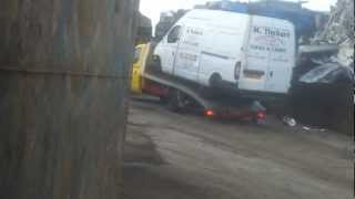 Scrap yard crane