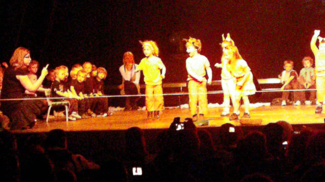 La danse des écureuils _ Ecole Anne Frank ( Saint Martin Boulogne