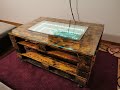 How to build an Infinity Mirror Coffee Table out of Pallet Wood - #diy #palletfurniture