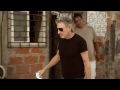 Roger Waters - The Child Will Fly (Feat. Cerati, Shakira,  Clapton, Aznar)