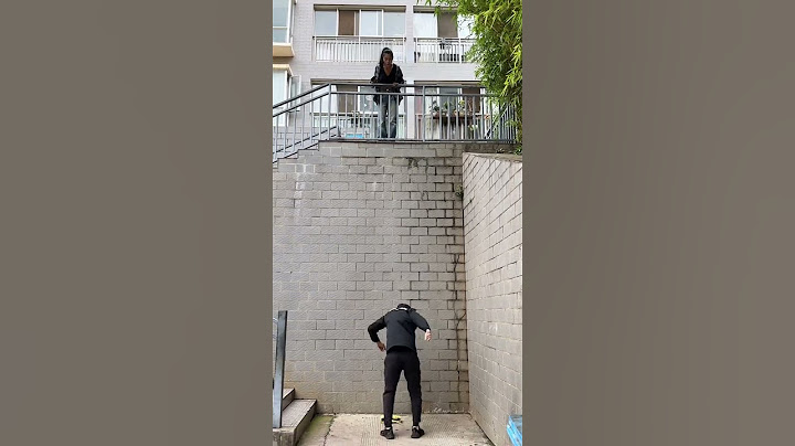 The Security Guard Fell Into The Trap Of The Young Lady #still #funny #parkour #skate