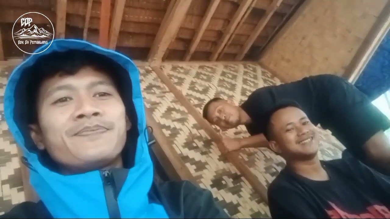 Suku Baduy masih memegang teguh adat istiadat leluhur.  
