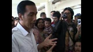 Download lagu 29 Agsts 2013 Gub Bpk. Jokowi mengunjungi Rumah Susun Pinus Elok, Penggilingan, Jakarta Timur