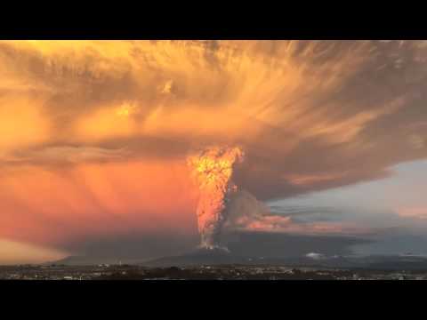 Primera erupción del volcán Cabulco