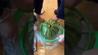 La Forma Más Fácil De Cortar Una Sandía
