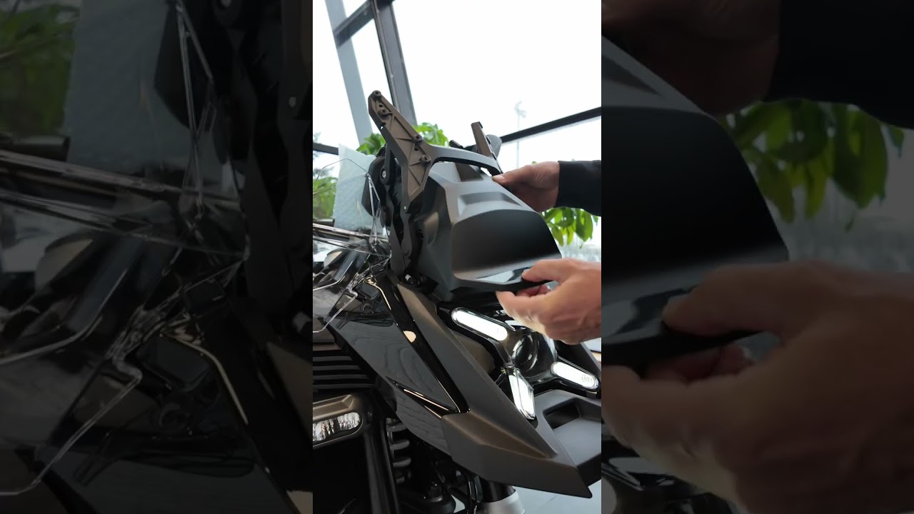 WINDSCREEN and QUADLOCK X BCD PHONE MOUNT for BMW GS 1300 ADVENTURE ! 🔥
