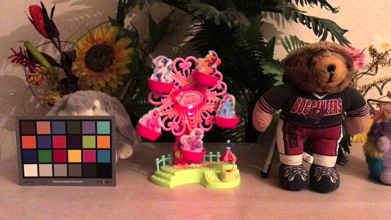 Apple iPhone SE 4K Indoor Sample Video