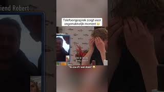Telefoongesprek zorgt voor ongemakkelijk moment 😬