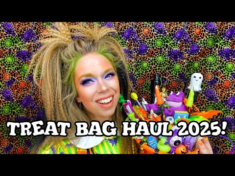 HALLOWEEN Treat Bag Haul 2025!