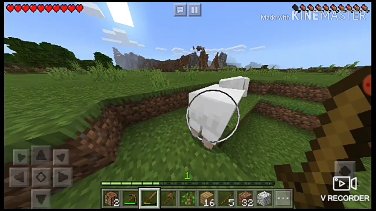 My first gameplay in Minecraft trail - YouTube