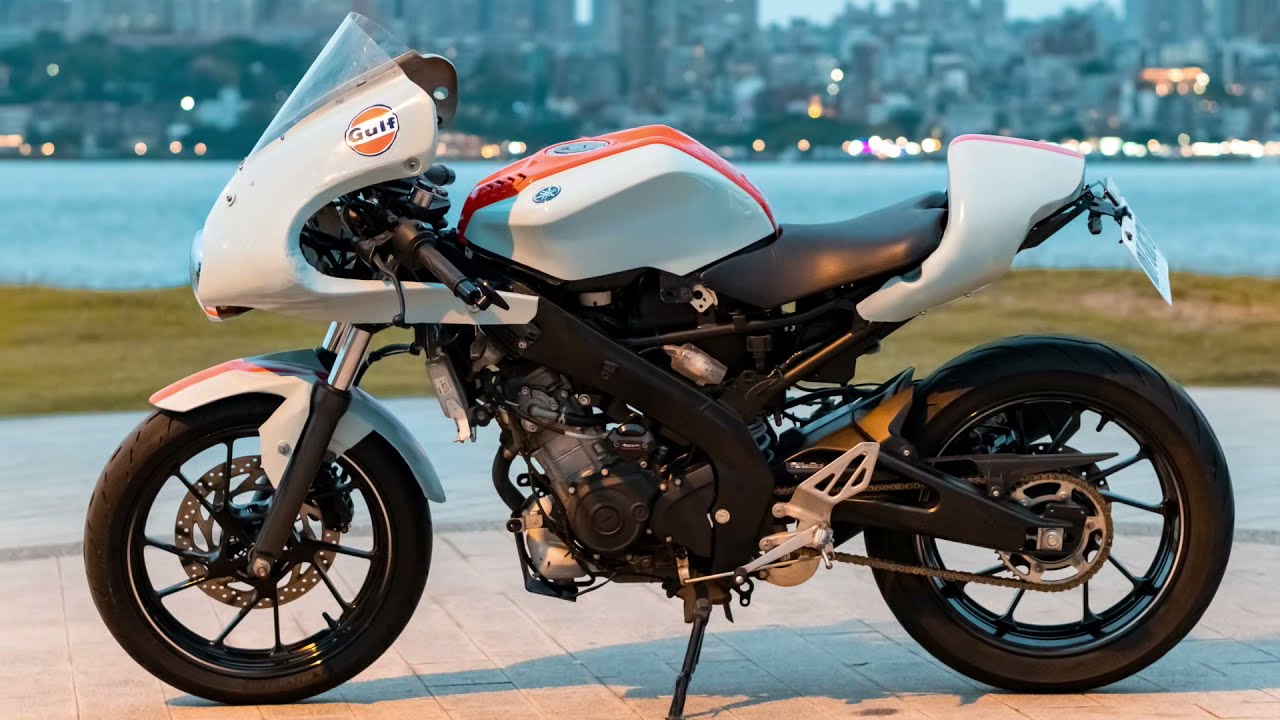 Yamaha Yzf-R15 retro headlight modify 山葉R15 v.3 改圓燈 - YouTube