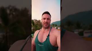 Calling Out Bodybuilders In Person 😈