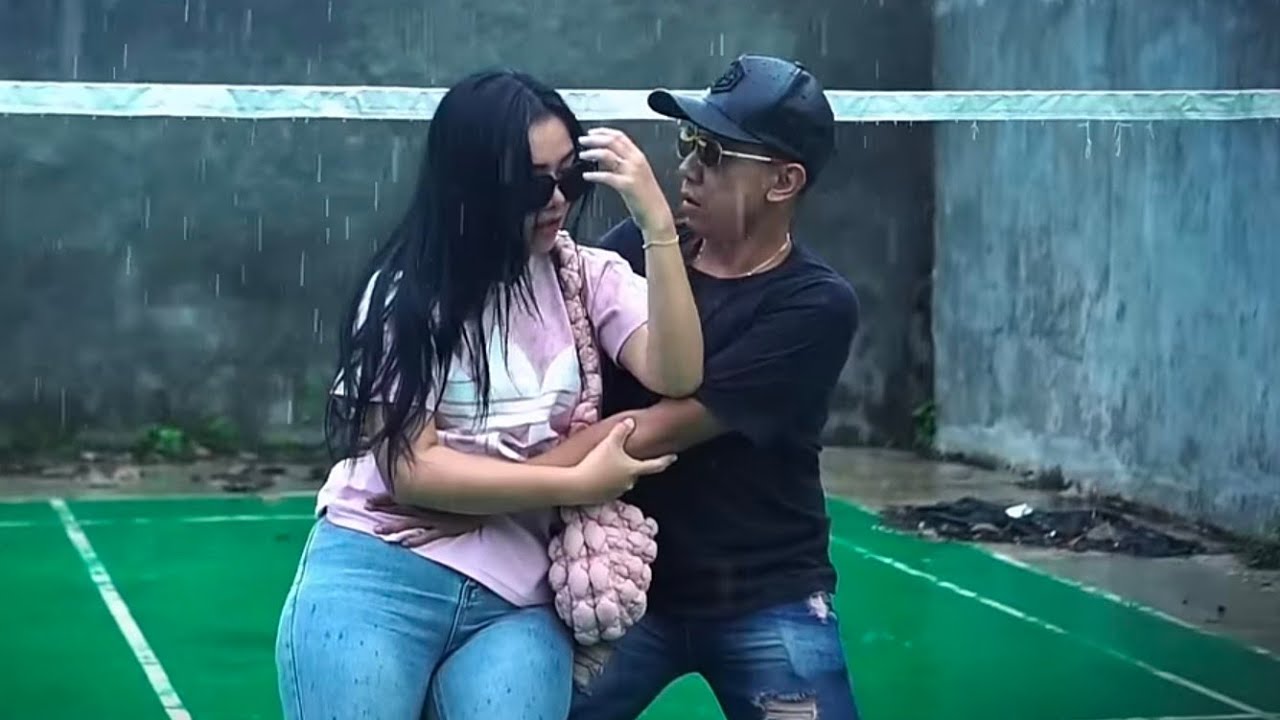 KISAH JURAGAN TERNAK SUKSES!! CALON ISTRINYA BOS MANTANYA YANG LULUSAN SARJANA SOMBONG!!