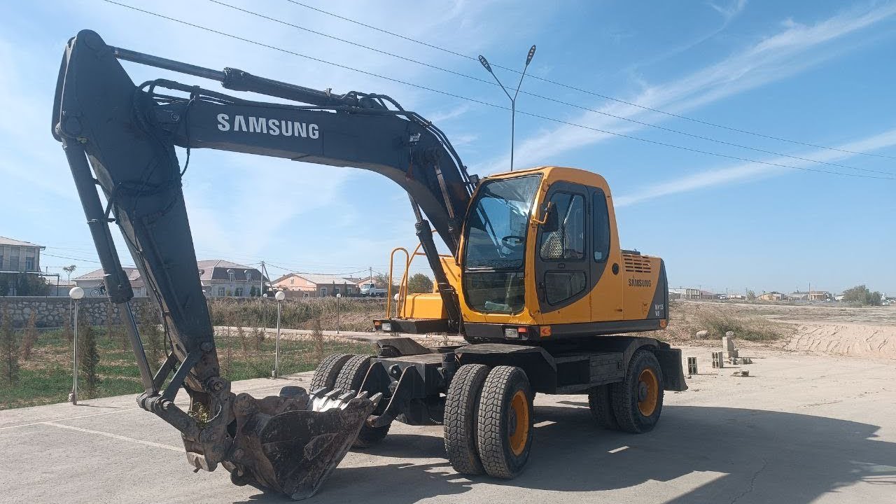 БЕРУНИЙДА SAMSUNG MX135 WS ЭКСКОВАТР СОТИЛАДИ 
