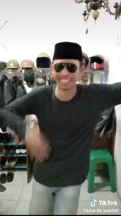 Kami laki2 jaga mata, tolong anda yg cewek jaga akhlak😊