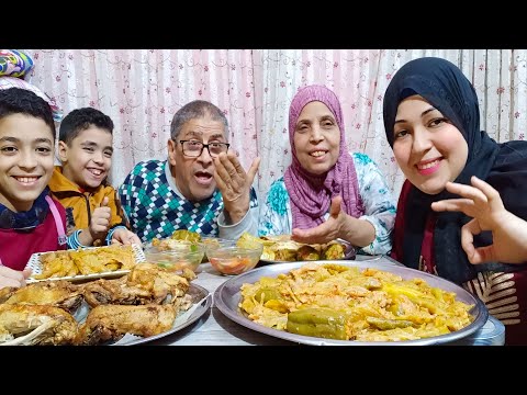تحدي اكل المحشي المشكل بالصواريخ المشطشطه مع وراك الفراخ المحمرة قلقانة منه يعمل فيها مقلب