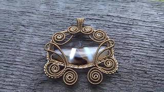 Download Lagu Striped Bead Of Light, Dzi, Tian Zhu - A Wirewoven Pendant MP3