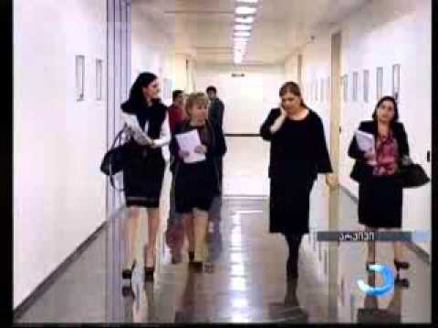 პარლამენტში დღეს მურმან დუმბაძის ვიცე-სპიკერის პოსტიდან გაწვევის საკითხზე იმსჯელებენ