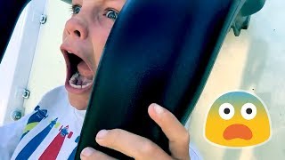 Boy Freaks Out On Supreme Scream Knotts Berry Farm