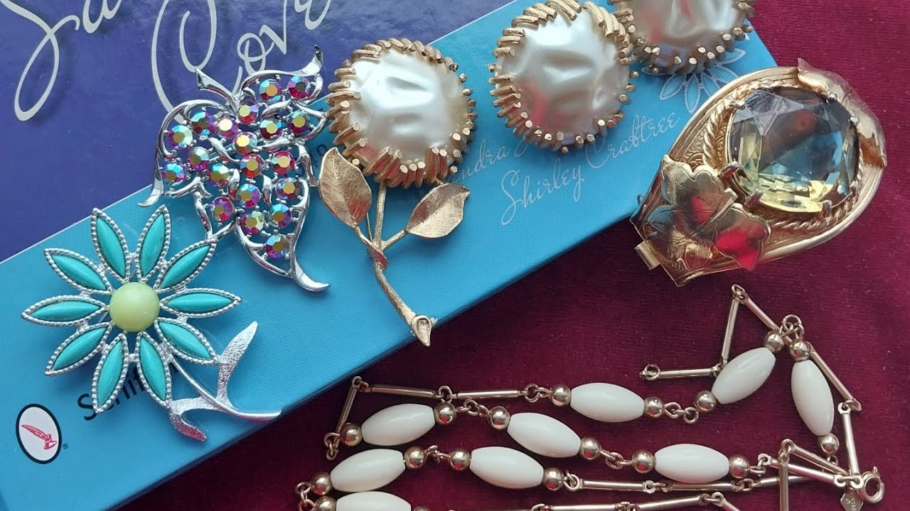 566.Винтажные украшения Сары 