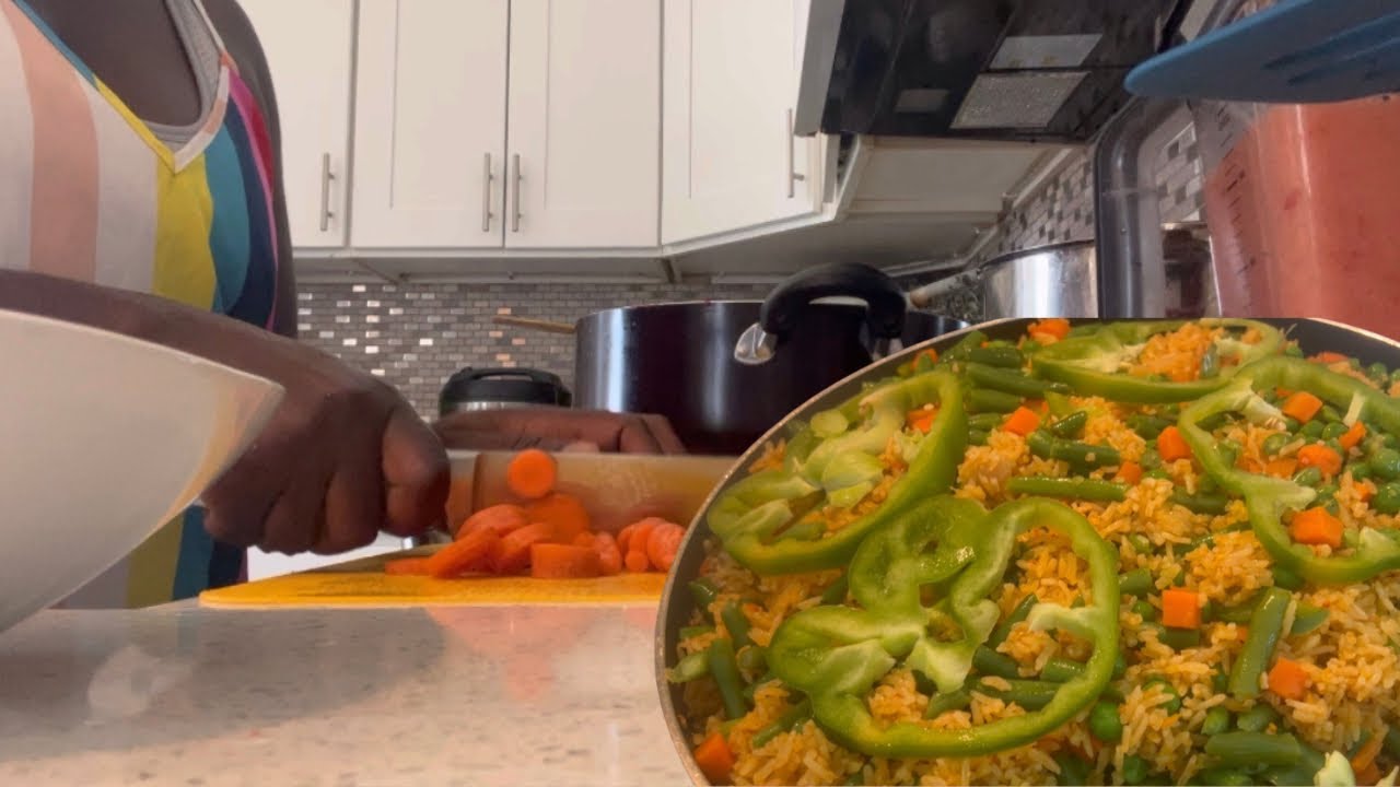 Experience the flavors of Ghana with this vegetarian Jollof of Rice