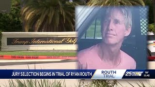 Ryan Routh addresses potential jurors during jury selection in court