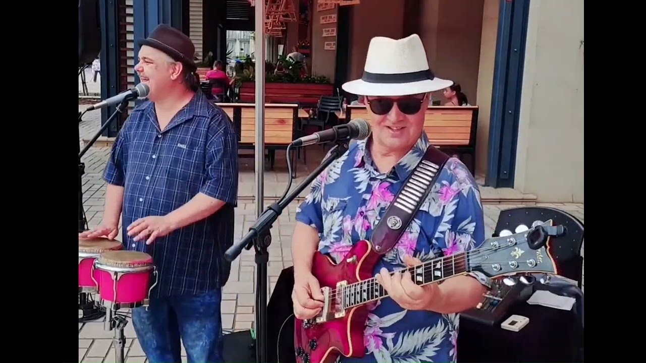 MAMMY BLUE COVER VERSION, made famous by Roger Whitaker and the South African  band (Charisma)